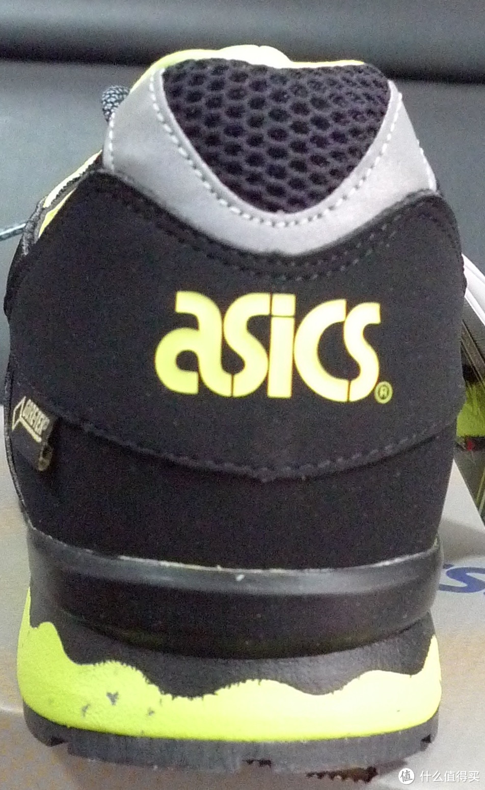 size?入手Asics 亚瑟士 LYTE V GTX 男款跑鞋