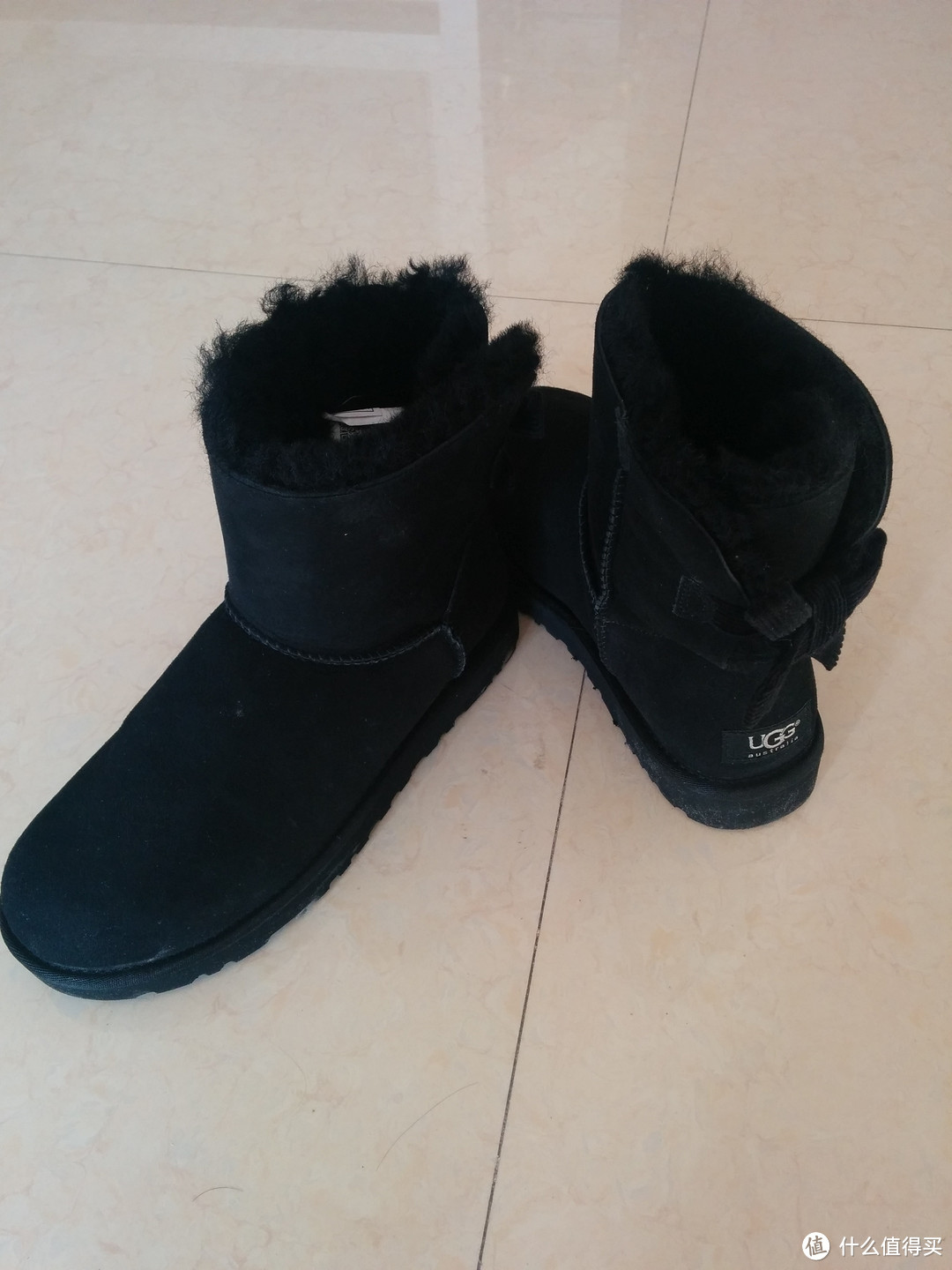 漂洋过海的情侣雪地靴：UGG Australia Mini Bailey Bow Corduroy 女靴 & UGG Auden 男款高帮雪地靴