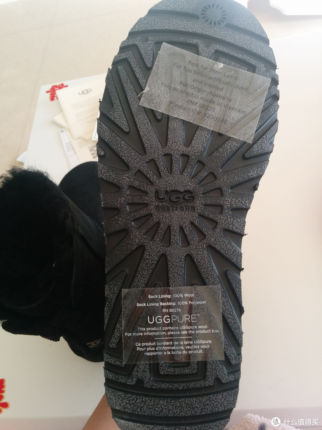 这双买了39号,正好,里面都是羊毛,厚实毛毛很厚实的蝴蝶结,细节控华丽