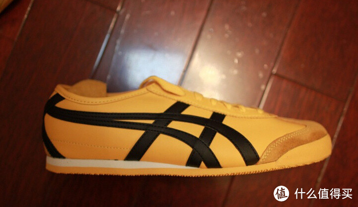 向李小龙致敬：Onitsuka Tiger 鬼冢虎 Mexico 66 骚黄配色