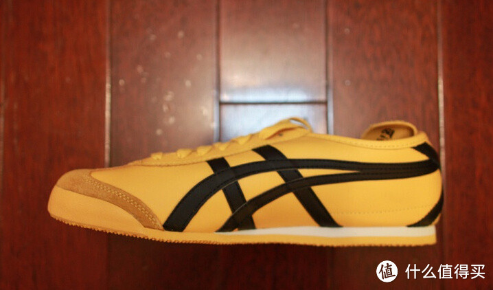 向李小龙致敬:Onitsuka Tiger 鬼冢虎 Mexico 66 骚黄配色