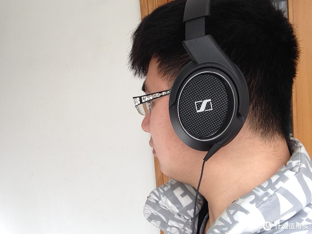 可远观而谨慎近玩：Sennheiser 森海塞尔 HD429 封闭式头戴耳机