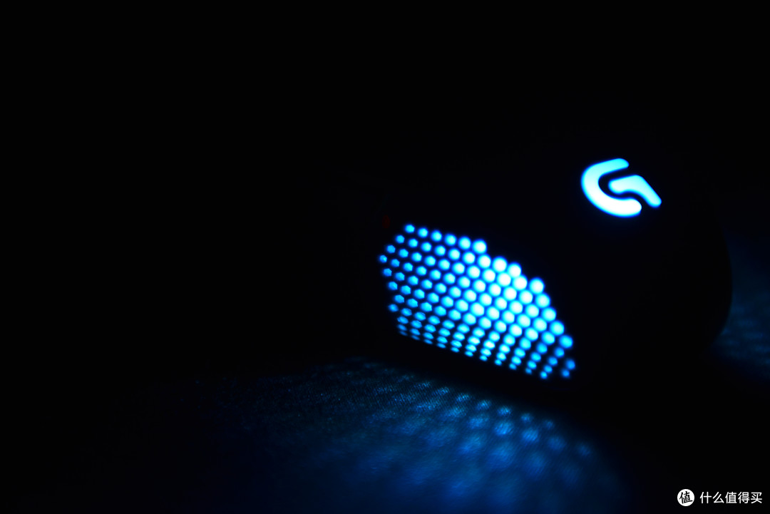 夜里骚:Logitech 罗技 G302 MOBA 电竞游戏鼠标