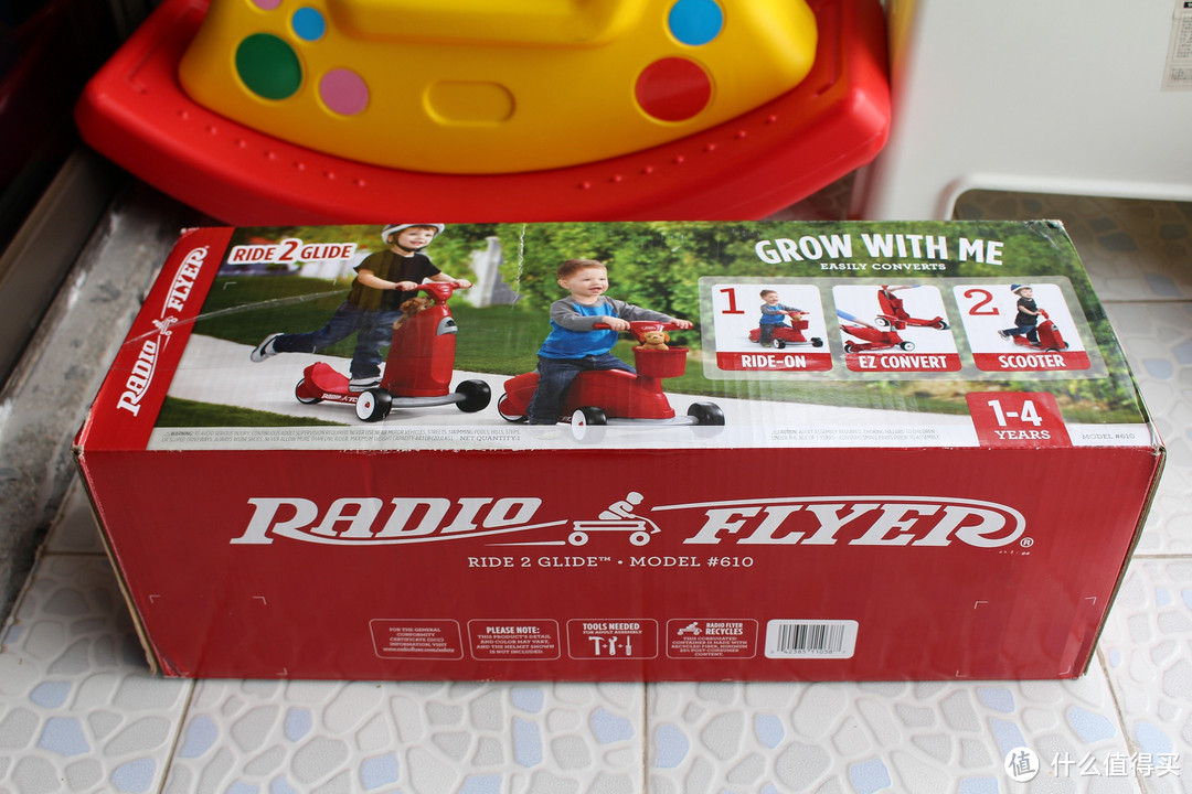 宝宝新礼物，红色小车车：Radio Flyer Ride 2 Glide Ride On 二合一滑板车