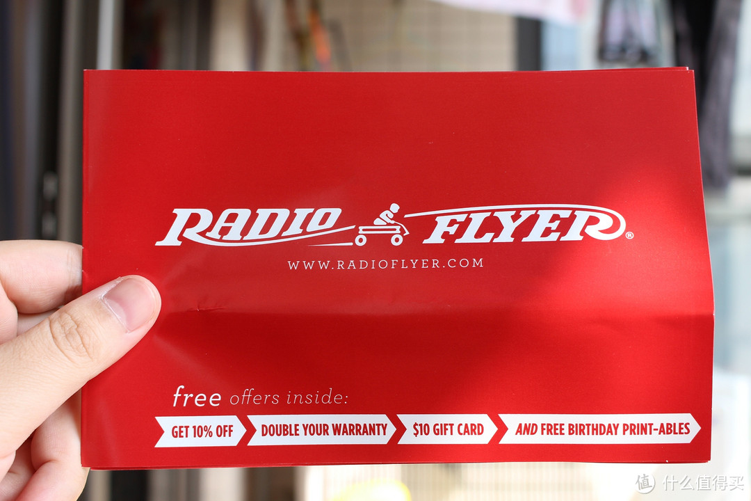 宝宝新礼物，红色小车车：Radio Flyer Ride 2 Glide Ride On 二合一滑板车