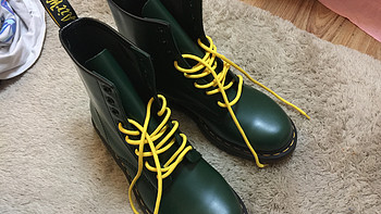 美亚Dr. Martens 1460 Originals Eight-Eye Lace-Up 马丁靴 及神烦的改订单