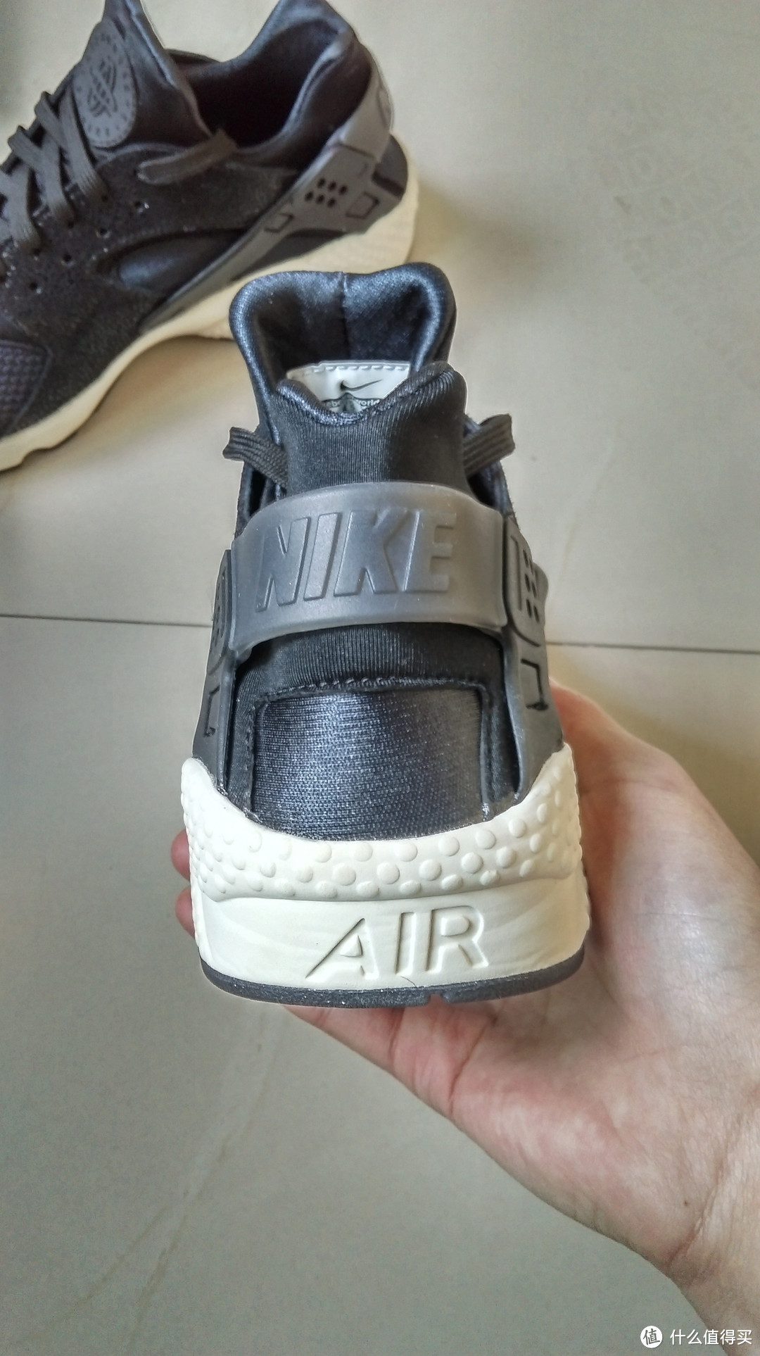 NIKE 耐克 AIR HUARACHE RUN PA运动鞋，让我欢喜让我忧