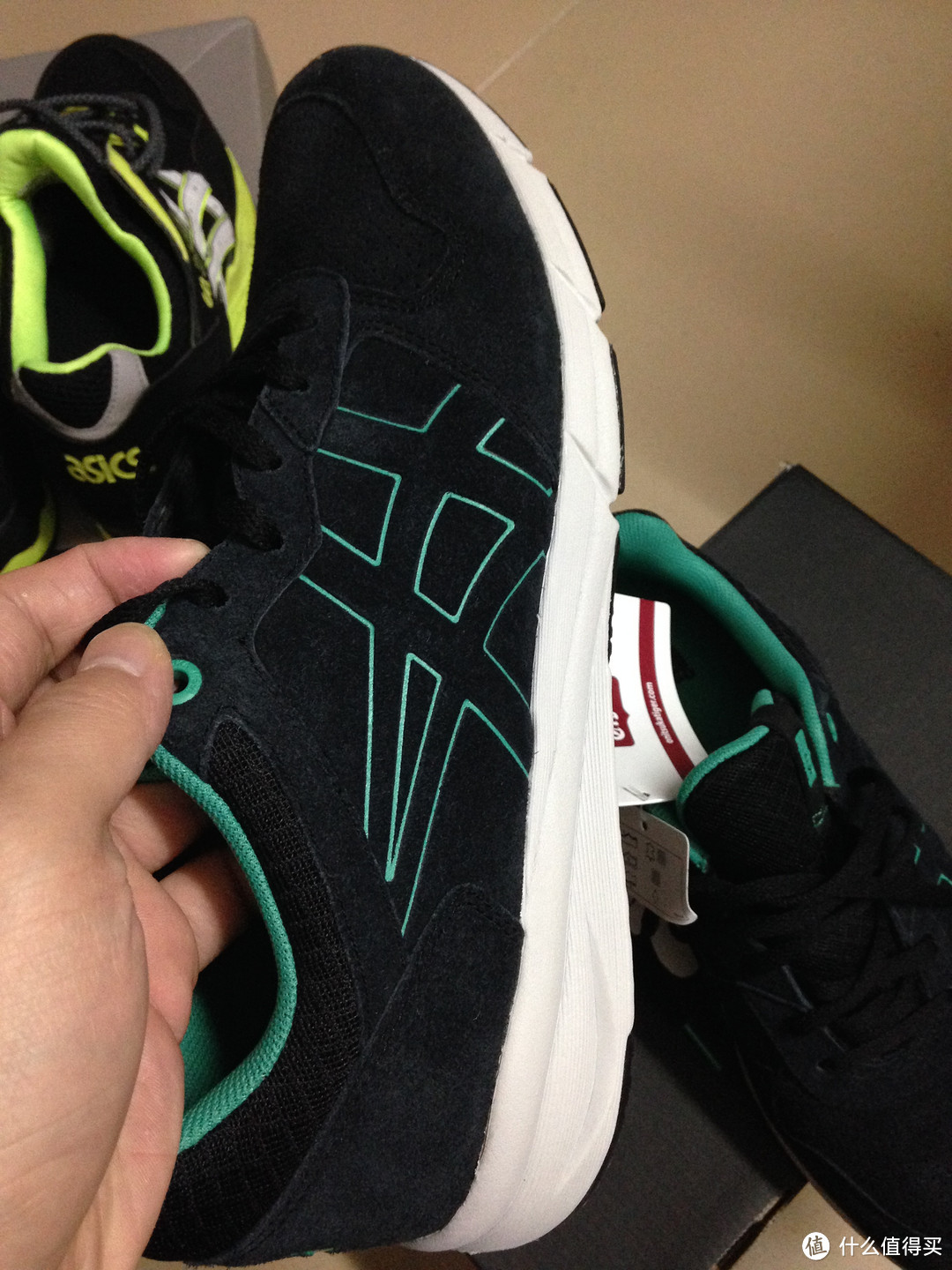 size?入手Onitsuka Tiger 鬼冢虎 Shaw Runner 、Asics 亚瑟士 Gel Lyte V Gore-Tex 各一双