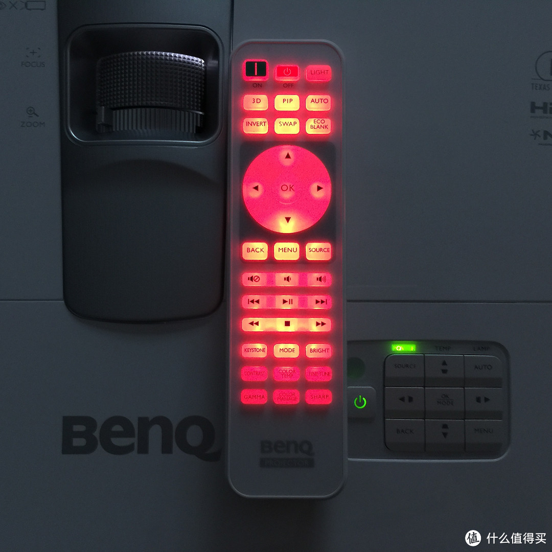 给32个赞！ BenQ 明基 W1080ST+3D全高清1080P投影机