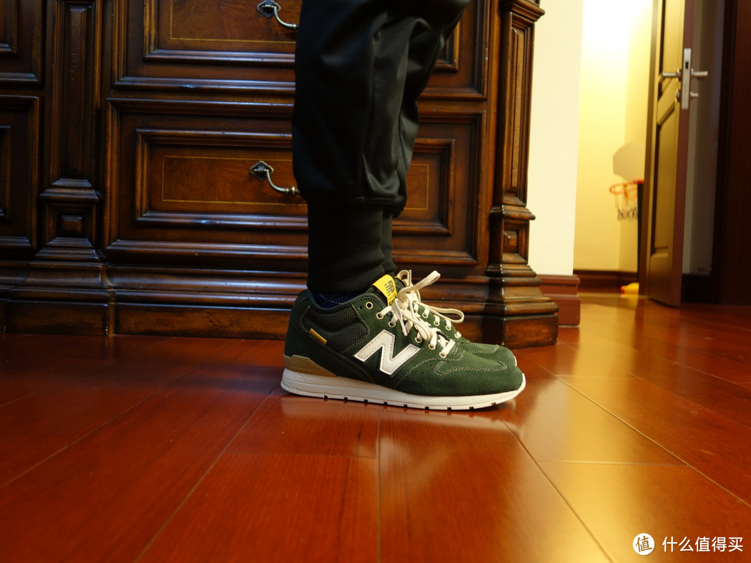 銀泰購入:new balance 新百倫 996系列 墨綠色中性復古鞋 mrh996bd