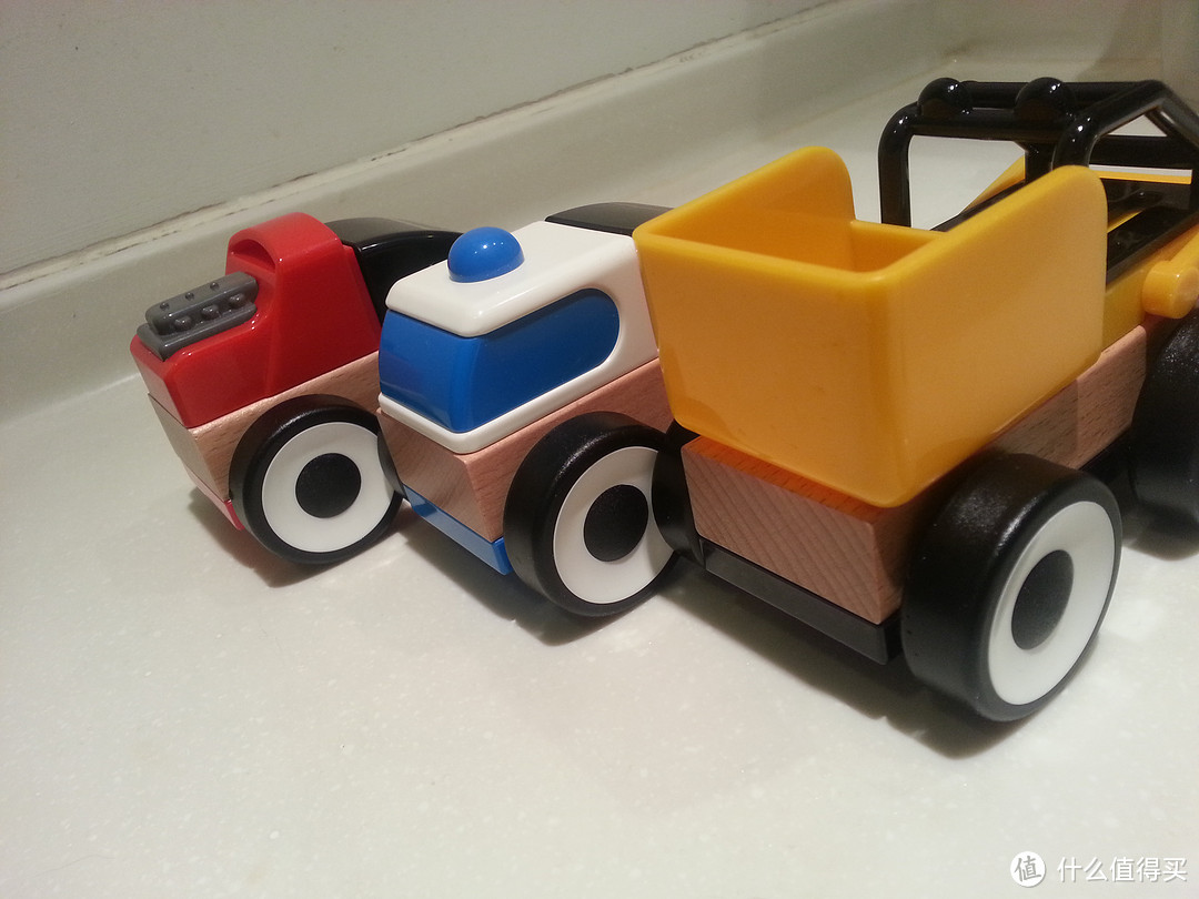 宝宝的新玩具：IKEA 宜家 利乐宝 玩具车