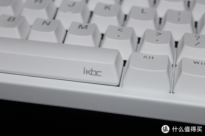 晒晒我的 IKBC-G104 机械键盘加改灯