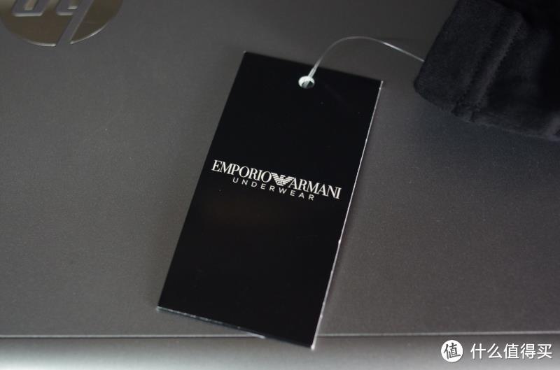 50多元形象提升利器：Emporio Armani 男士T恤 3件装