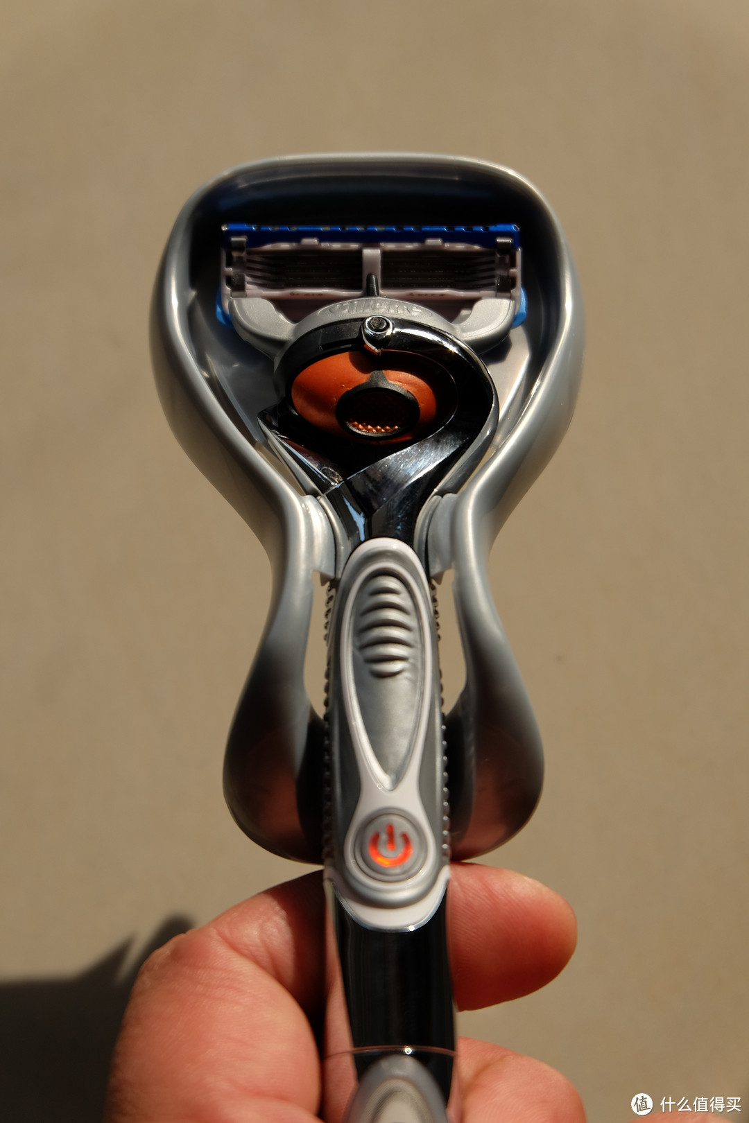 摇摆震动的剃须过程：Gillette 吉列 Fusion Proglide 锋隐超顺 FlexBall 电动剃须刀