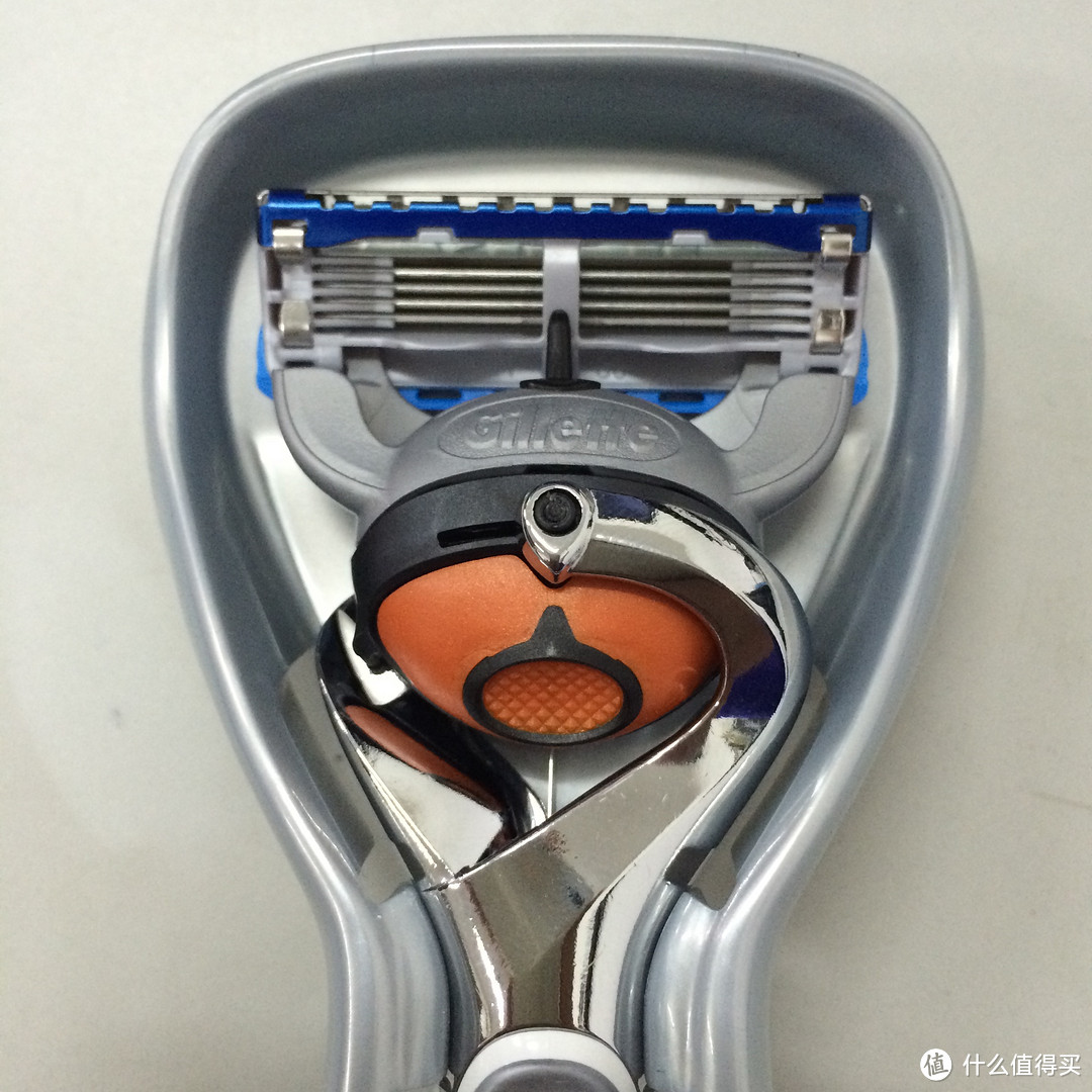 摇摆震动的剃须过程：Gillette 吉列 Fusion Proglide 锋隐超顺 FlexBall 电动剃须刀