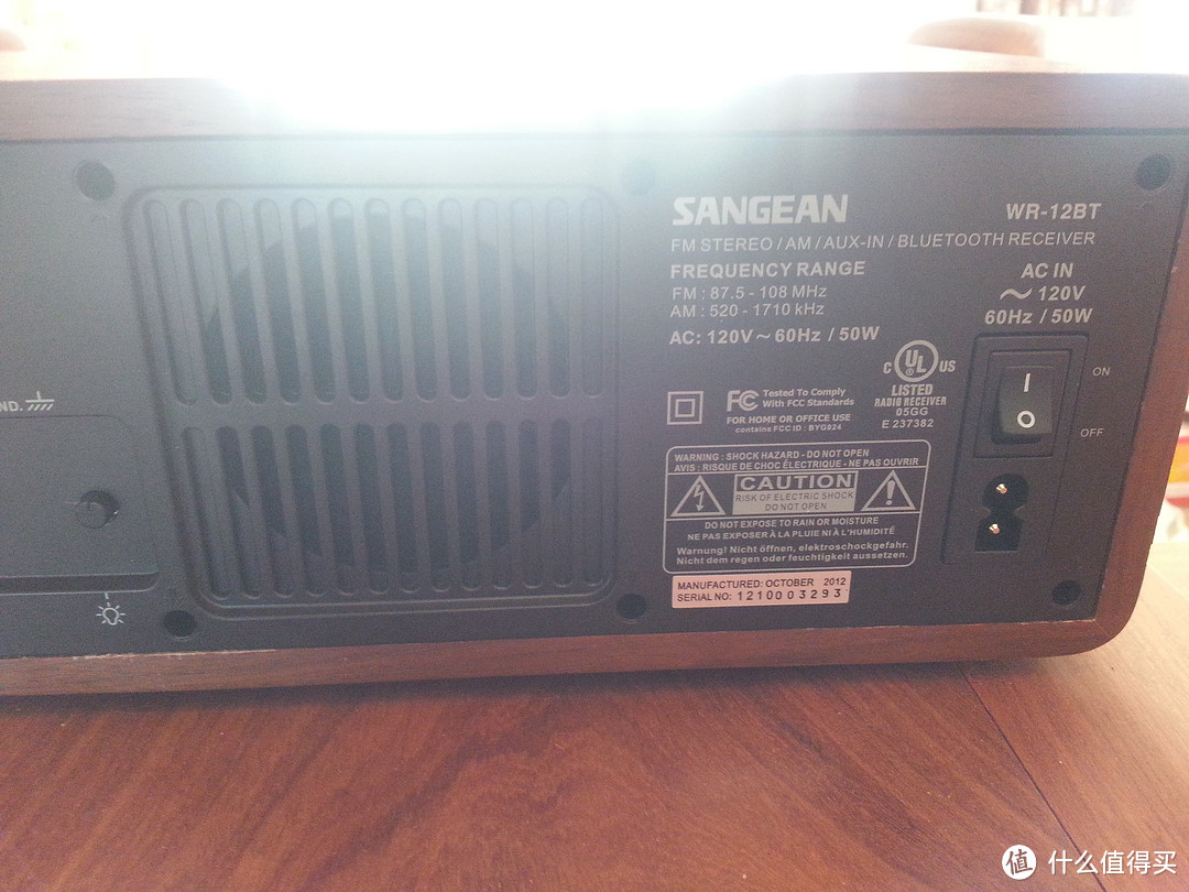 摆设的功能大过使用：SANGEAN 山进 WR-12BT 40周年限量纪念版 台式音响收音机