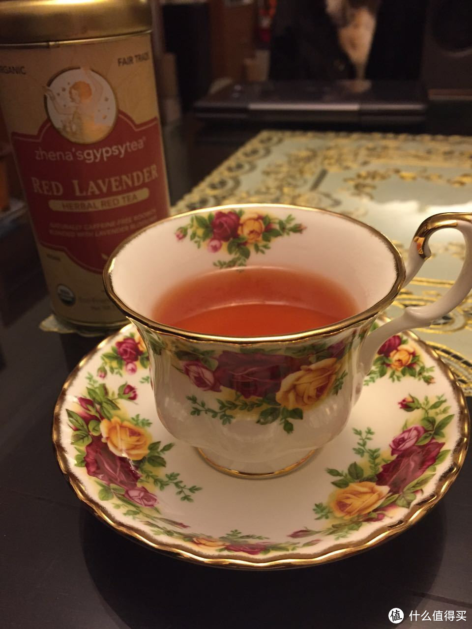 给家里领导的生日礼物：Royal Albert 骨瓷茶具套装