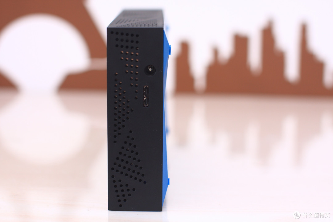 Seagate 希捷 Backup Plus 新睿品 3.5寸 桌上型移动硬盘 2TB USB 3.0