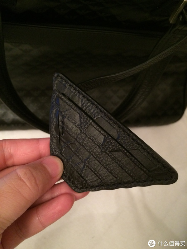 梅青根打折村血拼战果连连晒之一波Armani包