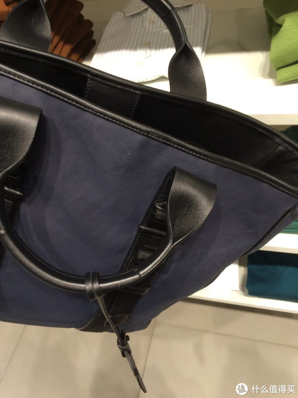 梅青根打折村血拼战果连连晒之一波Armani包