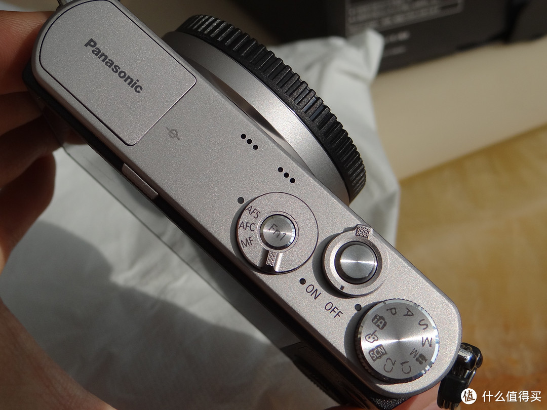 初入社会的廉价之选：Panasonic 松下 Lumix DMC-GM1