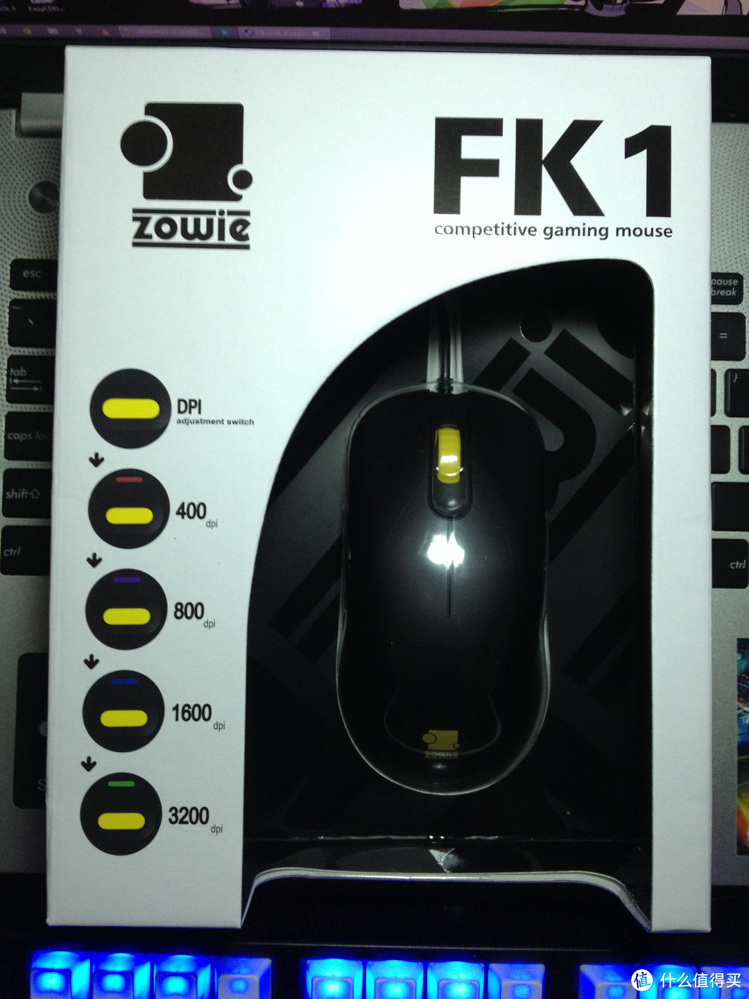 大手抓握神鼠：卓威 ZOWIE FK1 电竞游戏专用鼠标