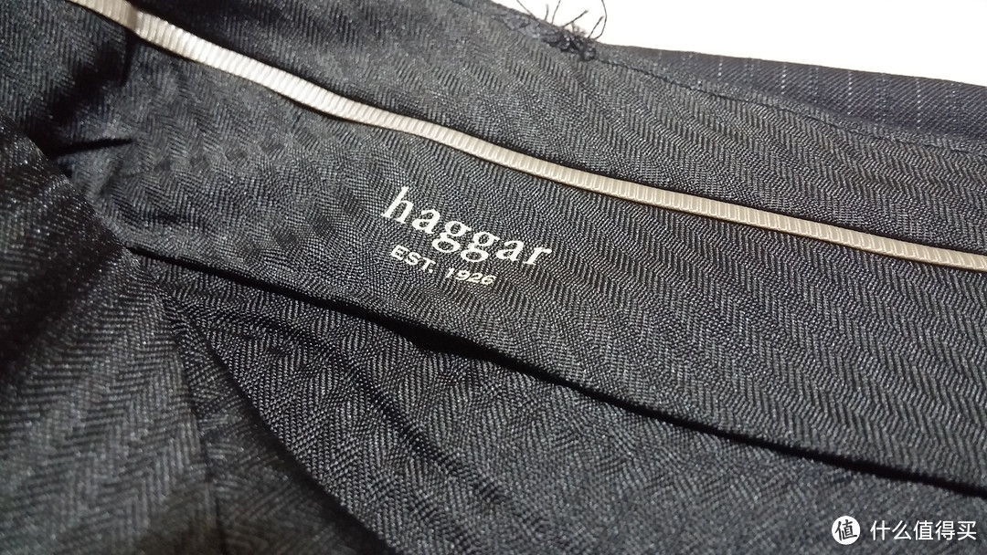 宽就一个字：Haggar Striped Plain-Front 男士条纹西裤