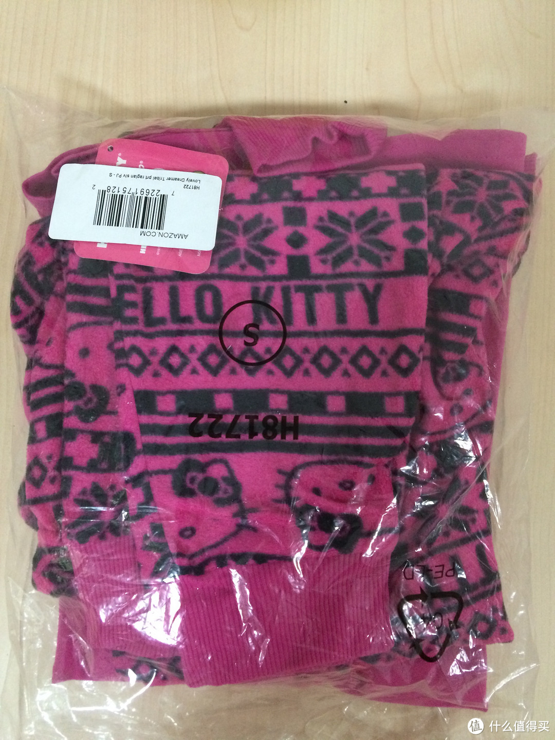 kitty控看过来：Hello Kitty 凯蒂猫 Fair Isle-Print Pajama Set 女款睡衣