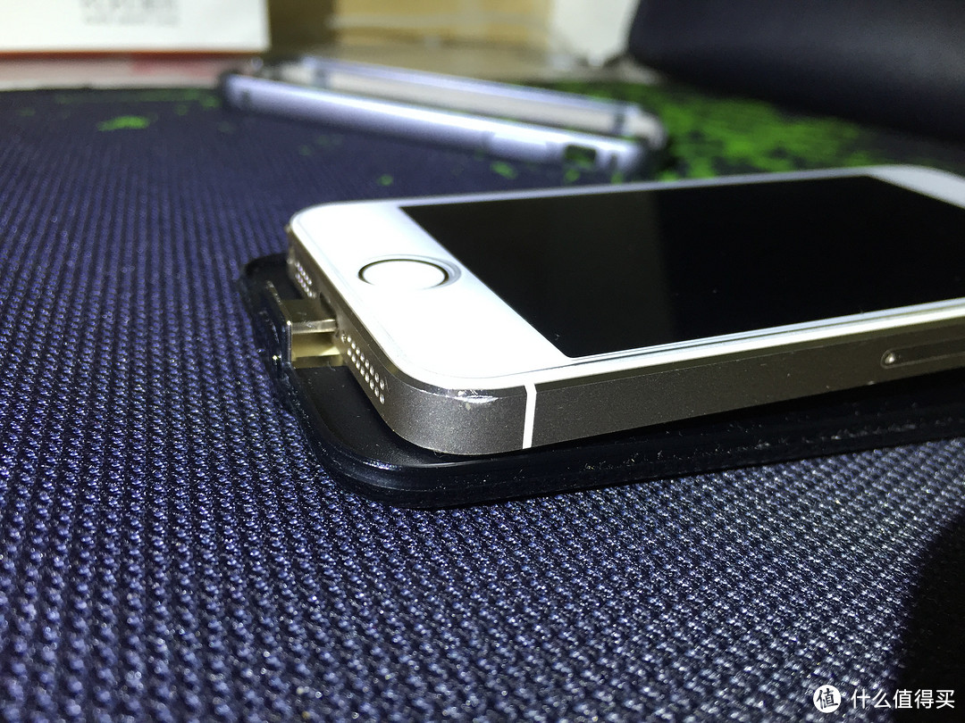 iPhone5/5s续航福音——移动电源+手机壳=酷壳！