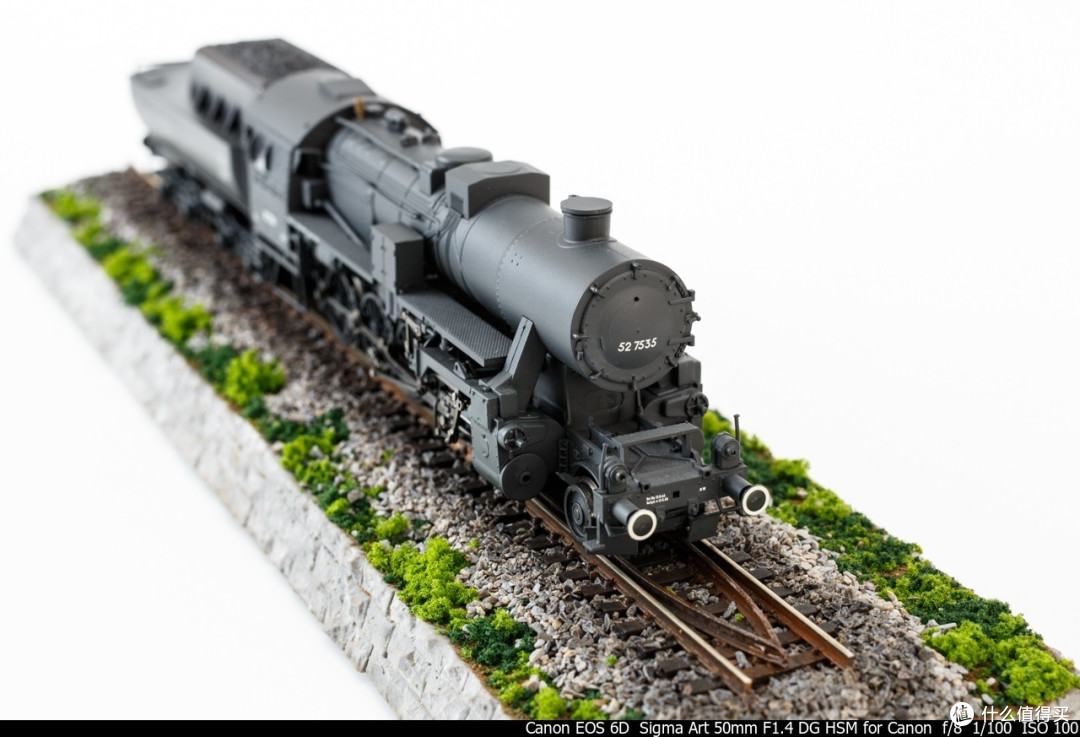 来自 BACHMANN 百万城 战争机车:德意志铁路 R52型蒸汽机车