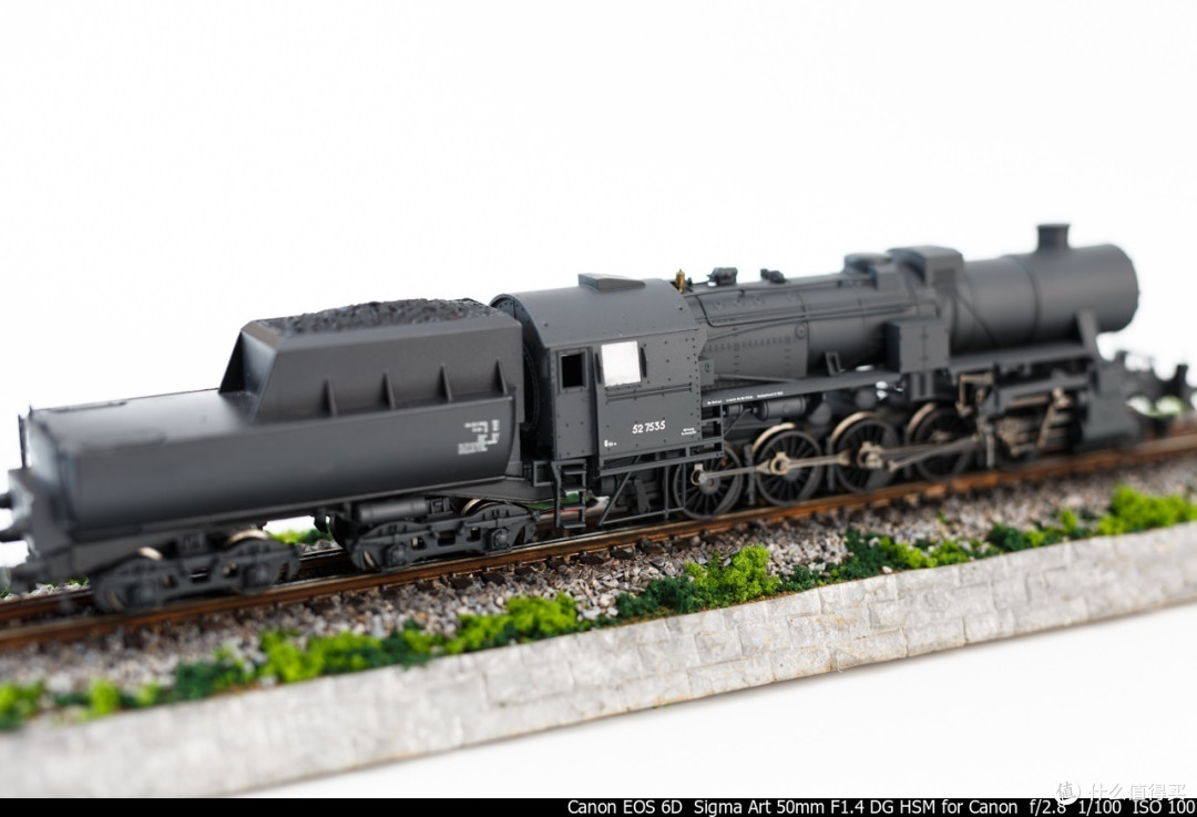 来自 BACHMANN 百万城 战争机车:德意志铁路 R52型蒸汽机车