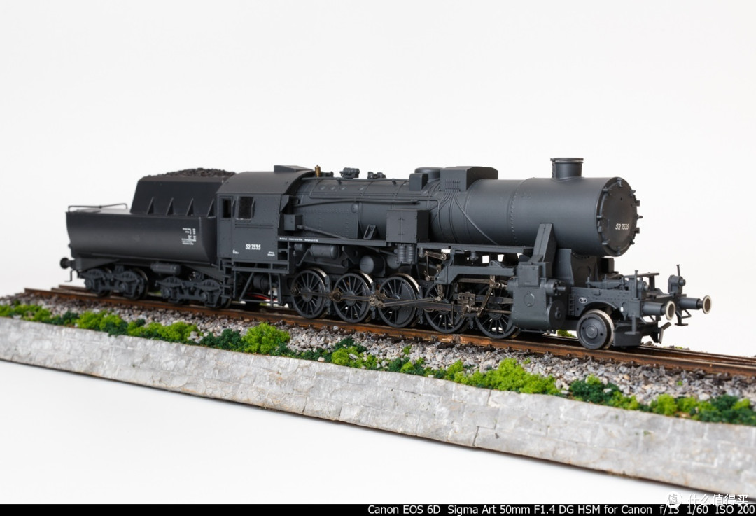 来自 BACHMANN 百万城 战争机车:德意志铁路 R52型蒸汽机车