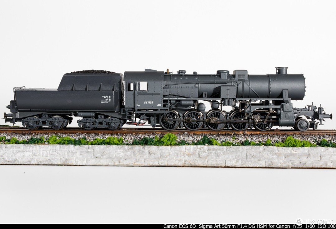 来自 BACHMANN 百万城 战争机车:德意志铁路 R52型蒸汽机车