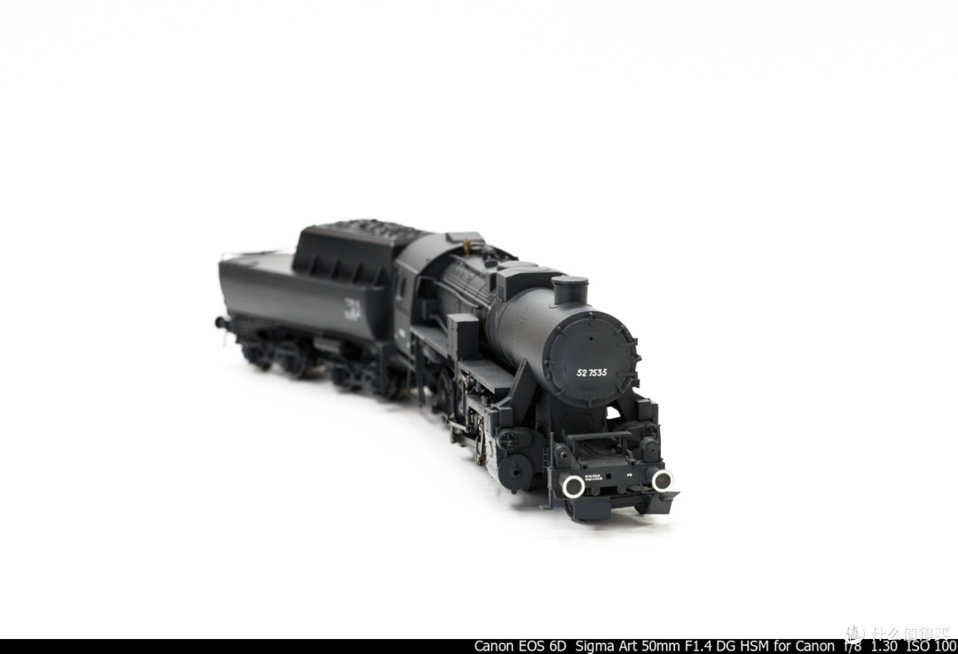 来自 BACHMANN 百万城 战争机车:德意志铁路 R52型蒸汽机车