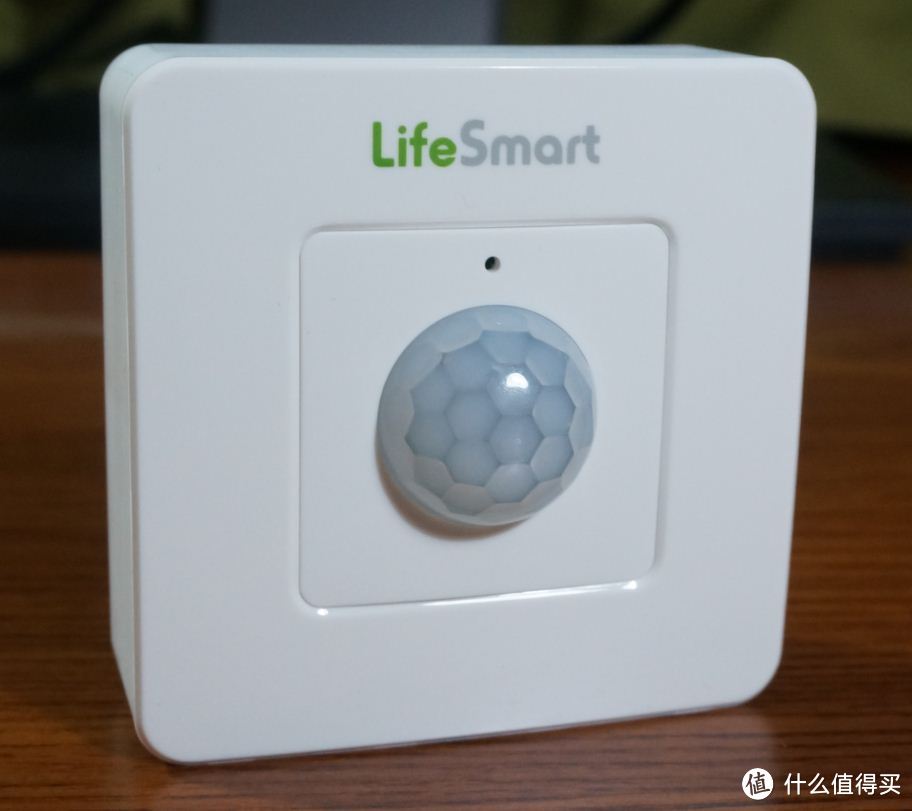 智能家居时代是否已经到来－－LifeSmart 幻彩灯带套装试用体会