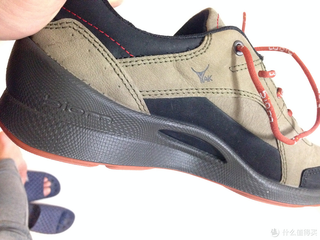 黑五入手：ECCO 爱步 Biom Hybrid 健步鞋 & Clarks 其乐 Bushacre 2 沙漠靴