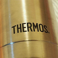 好价必须入：THERMOS 膳魔师 Vacuum 双层不锈钢运动水壶 530ml 银白款