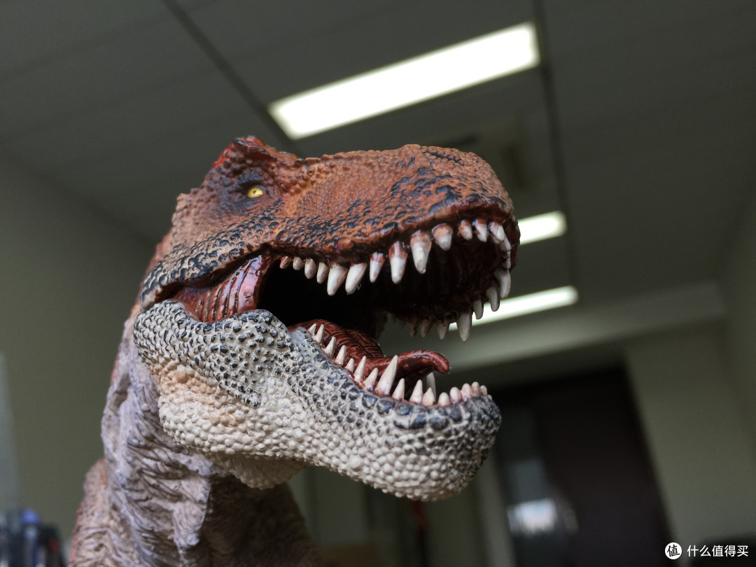 来自侏罗纪rebor君主暴龙模型玩具