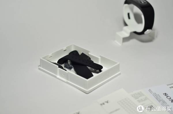SONY 索尼 SmartBand Talk SWR30 手环及多彩腕带SWR310开箱评测
