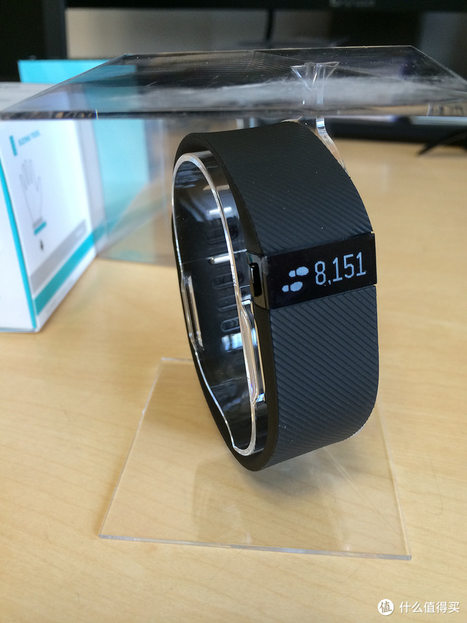 懒癌患者的 Fitbit Charge 智能蓝牙手环手表  