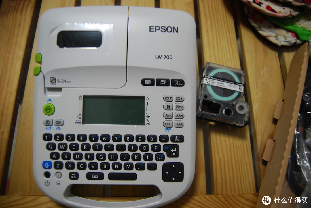 iF2013年产品设计奖的标签打印机：EPSON 爱普生 LW-700