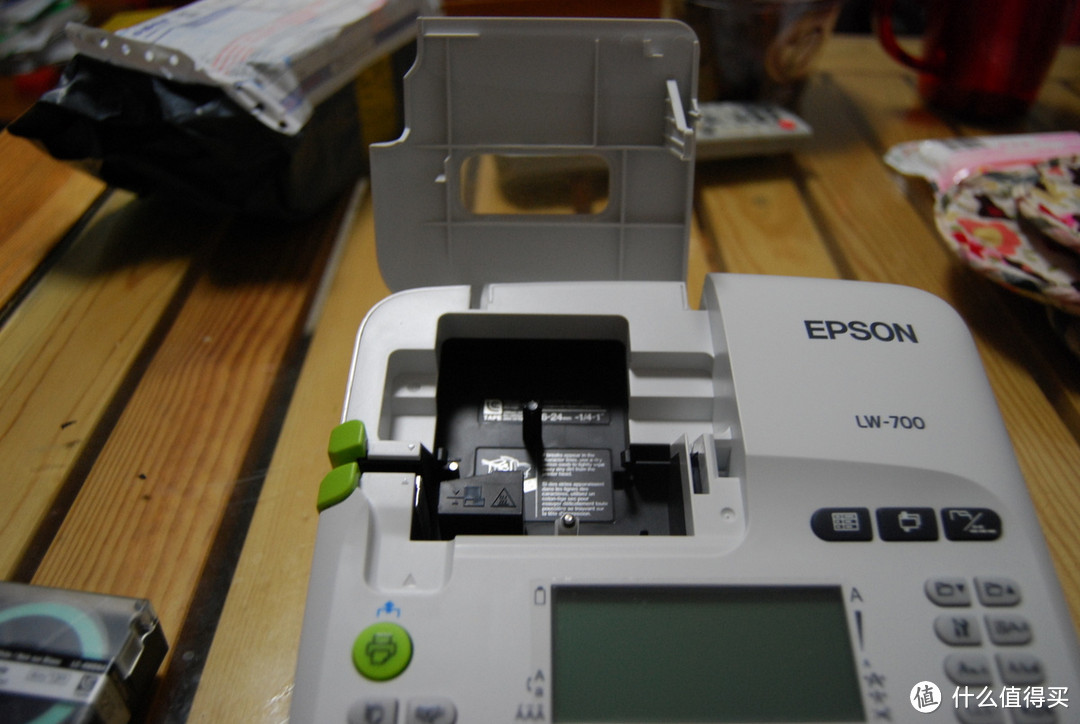 iF2013年产品设计奖的标签打印机：EPSON 爱普生 LW-700