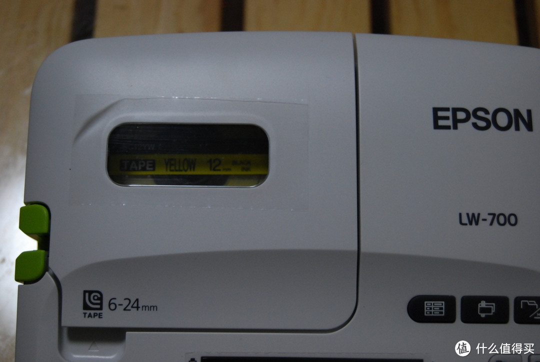 iF2013年产品设计奖的标签打印机：EPSON 爱普生 LW-700