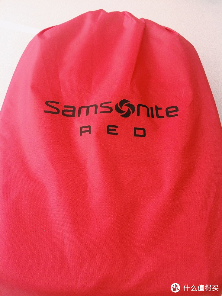 招行小良心：标牌1280元 Samsonite 新秀丽 RED 红标 双肩电脑包