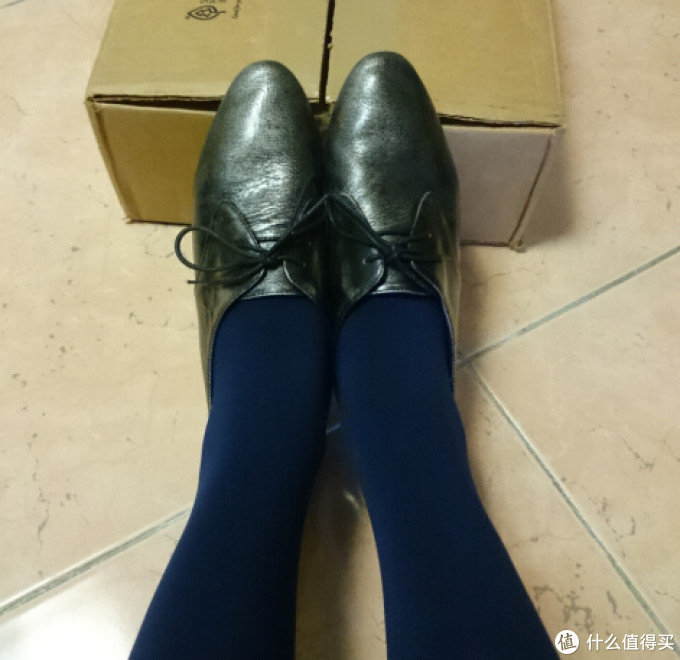 来自玖熙官网和6PM:两款 Nine West 女士单鞋