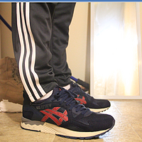 一花一世界 一脚一狗屎：2015新款 asics 亚瑟士 GEL-LTYE V 哪款休闲运动鞋