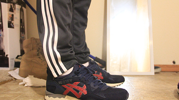 一花一世界 一脚一狗屎：2015新款 asics 亚瑟士 GEL-LTYE V 哪款休闲运动鞋