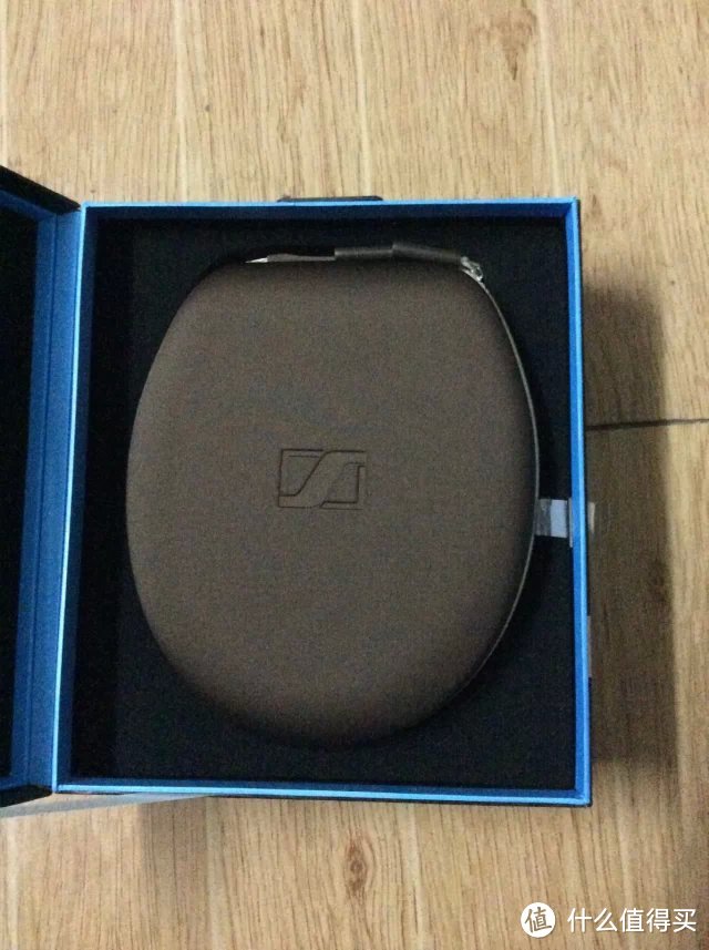 第一声触电：SENNHEISER 森海塞尔 白色大馒头 Momentum Headphone 头戴式耳机