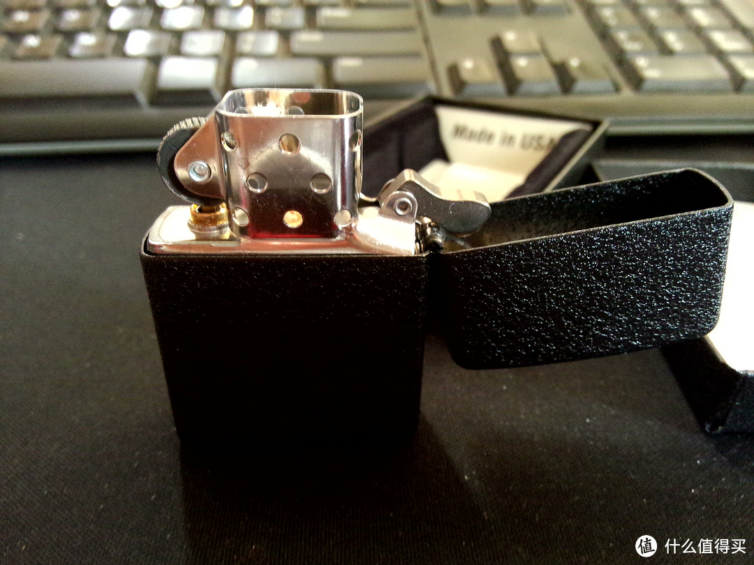 ZIPPO 芝宝 Black Crackle Lighter 打火机