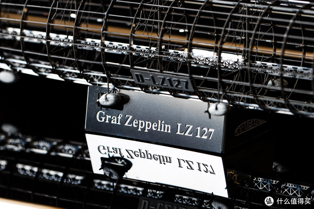 天空巨兽：AeroBase LZ-127 Graf Zeppelin 齐柏林飞艇 金属蚀刻模型